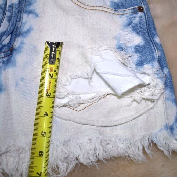 Womens Shorts Size 28 Cutoff Jean Distressed Bleached Highrise High Waist Denim - Picture 13 of 13